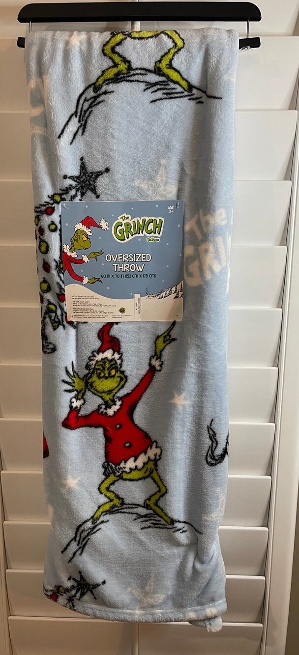The Grinch Dr. Seuss Oversized Throw Blanket Christmas NEW Light Blue Super Soft